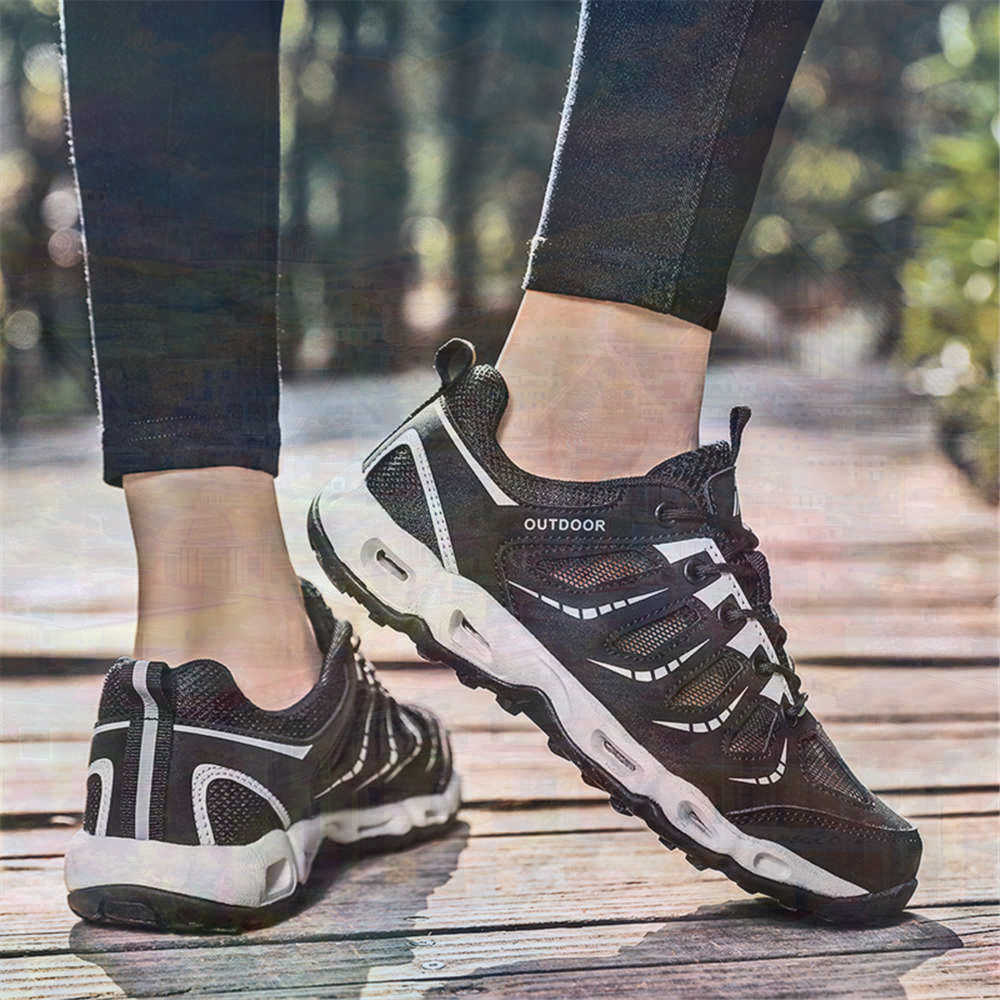 Sumer Round Tip Silver Sneaker - Vintage Collectible Show ulasan dan harga