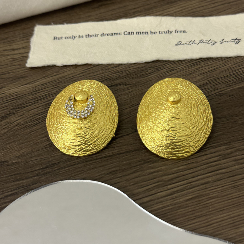 Exaggerated Vintage Metal Plat - Vintage Collectible Jewelry ulasan dan harga